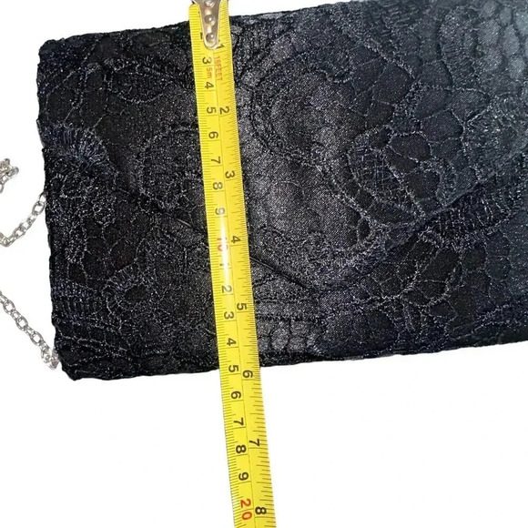 Black‎ Lace slim evening handbag/clutch with removable silver chain link straps - Picture 8 of 8